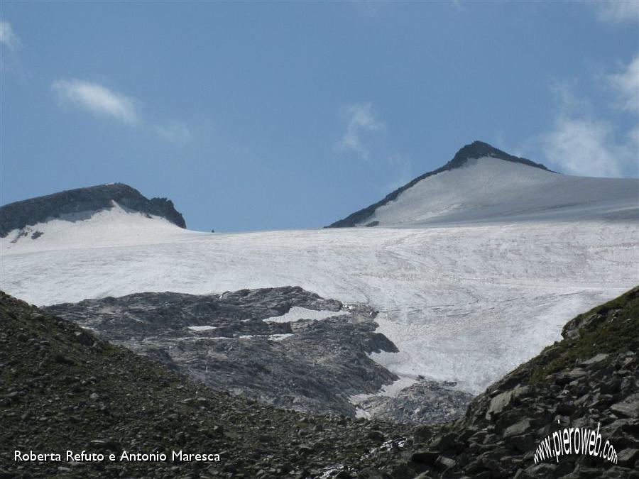20 un po' di neve sulle cime.JPG